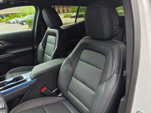New 2026 Chevrolet Equinox EV LT AWD/4WD image 21
