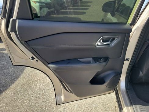 New 2026 Nissan Rogue Platinum w/ Platinum Premium Package AWD/4WD image 26