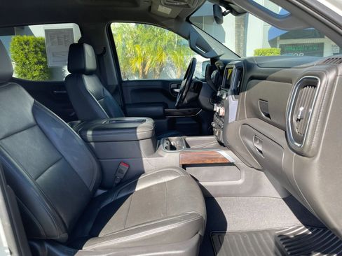 Used 2019 GMC Sierra 1500 SLT w/ SLT Premium Plus Package AWD/4WD image 24