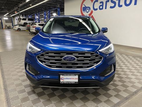 Used 2023 Ford Edge Titanium image 4