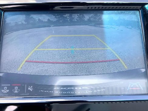 Used 2019 Toyota Camry SE w/ Convenience Package FWD image 26