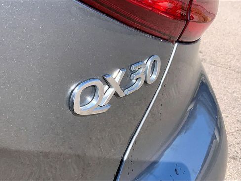 Used 2019 INFINITI QX30 AWD w/ Proassist Package image 9