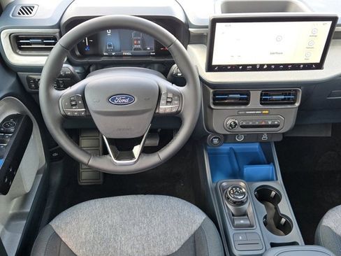 New 2025 Ford Maverick XLT w/ XLT Luxury Package FWD image 20