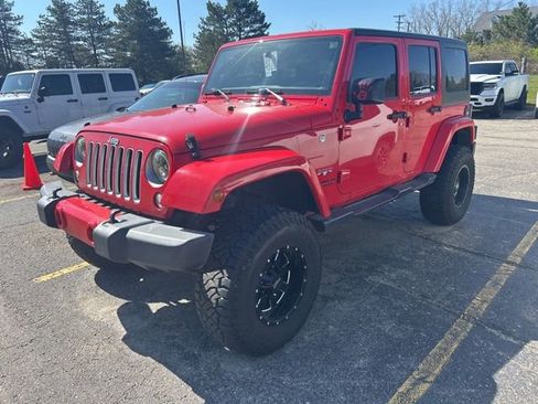 Used 2016 Jeep Wrangler Unlimited Sahara w/ Max Tow Package AWD/4WD image 1