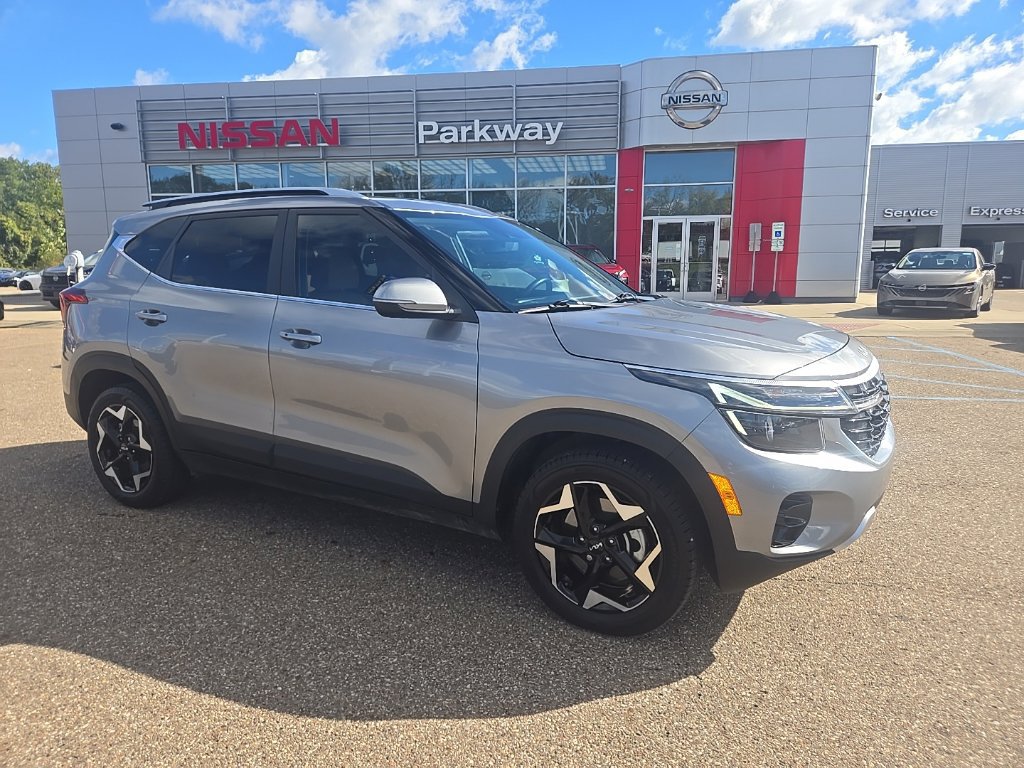 Used 2024 Kia Seltos EX AWD/4WD image 1