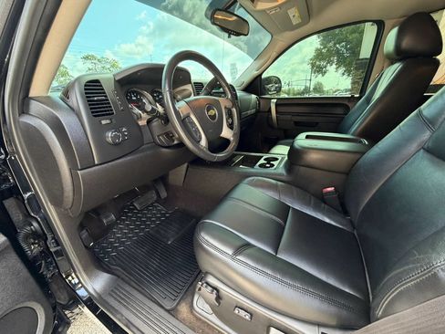 Used 2011 Chevrolet Silverado 1500 LT w/ All-Star Edition AWD/4WD image 9