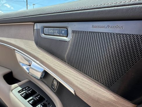 New 2026 Volvo XC90 B5 Plus image 19