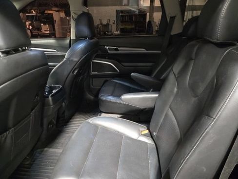 Used 2021 Kia Telluride S FWD image 13