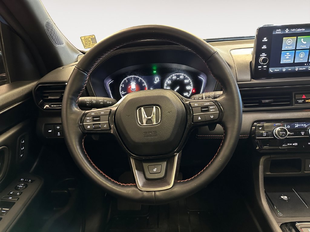Used 2025 Honda Pilot TrailSport image 12