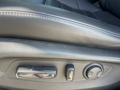 Used 2025 Honda CR-V EX-L image 24