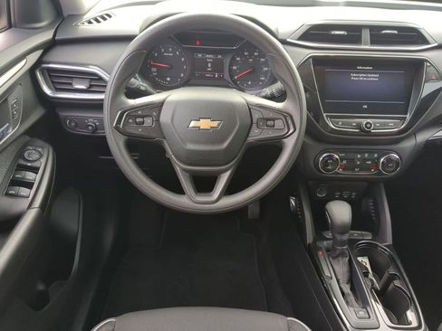 Used 2021 Chevrolet TrailBlazer LT w/ Convenience Package image 27