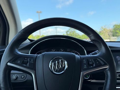 Used 2018 Buick Encore Essence FWD image 16