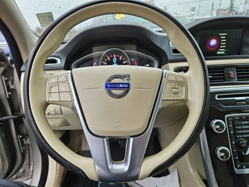 Used 2016 Volvo XC70 T5 Platinum w/ Protection Package image 23