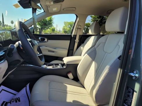 New 2026 Kia Sorento EX FWD image 8