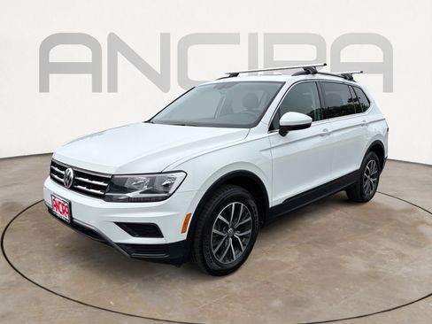 Used 2019 Volkswagen Tiguan SE w/ Panoramic Sunroof Package AWD/4WD image 7