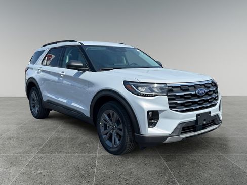 New 2026 Ford Explorer Active w/ Active Comfort Package AWD/4WD image 8