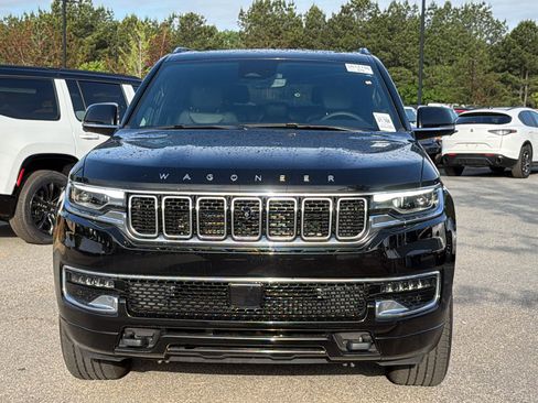Certified 2025 Jeep Wagoneer 4WD w/ Convenience Group I image 3