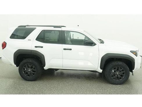 New 2026 Toyota 4Runner SR5 AWD/4WD image 11