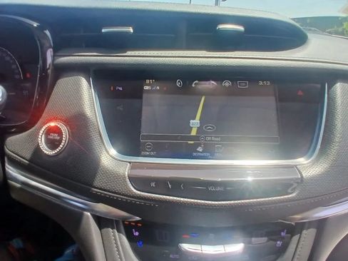Used 2019 Cadillac XT5 Premium Luxury FWD image 30