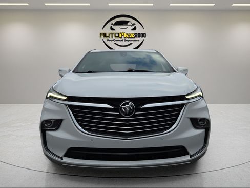 Used 2024 Buick Enclave Premium AWD/4WD image 2