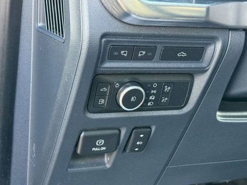 Used 2022 Ford F150 Lariat w/ Equipment Group 502A High AWD/4WD image 29