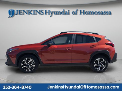 Used 2024 Subaru Crosstrek 2.0i Premium AWD/4WD image 4