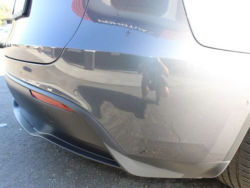 Used 2022 Tesla Model Y Performance AWD/4WD image 37