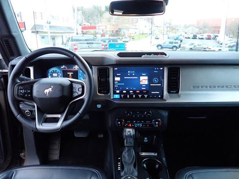 Certified 2025 Ford Bronco Outer Banks image 15