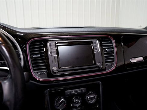 Used 2017 Volkswagen Beetle #PinkBeetle FWD image 16