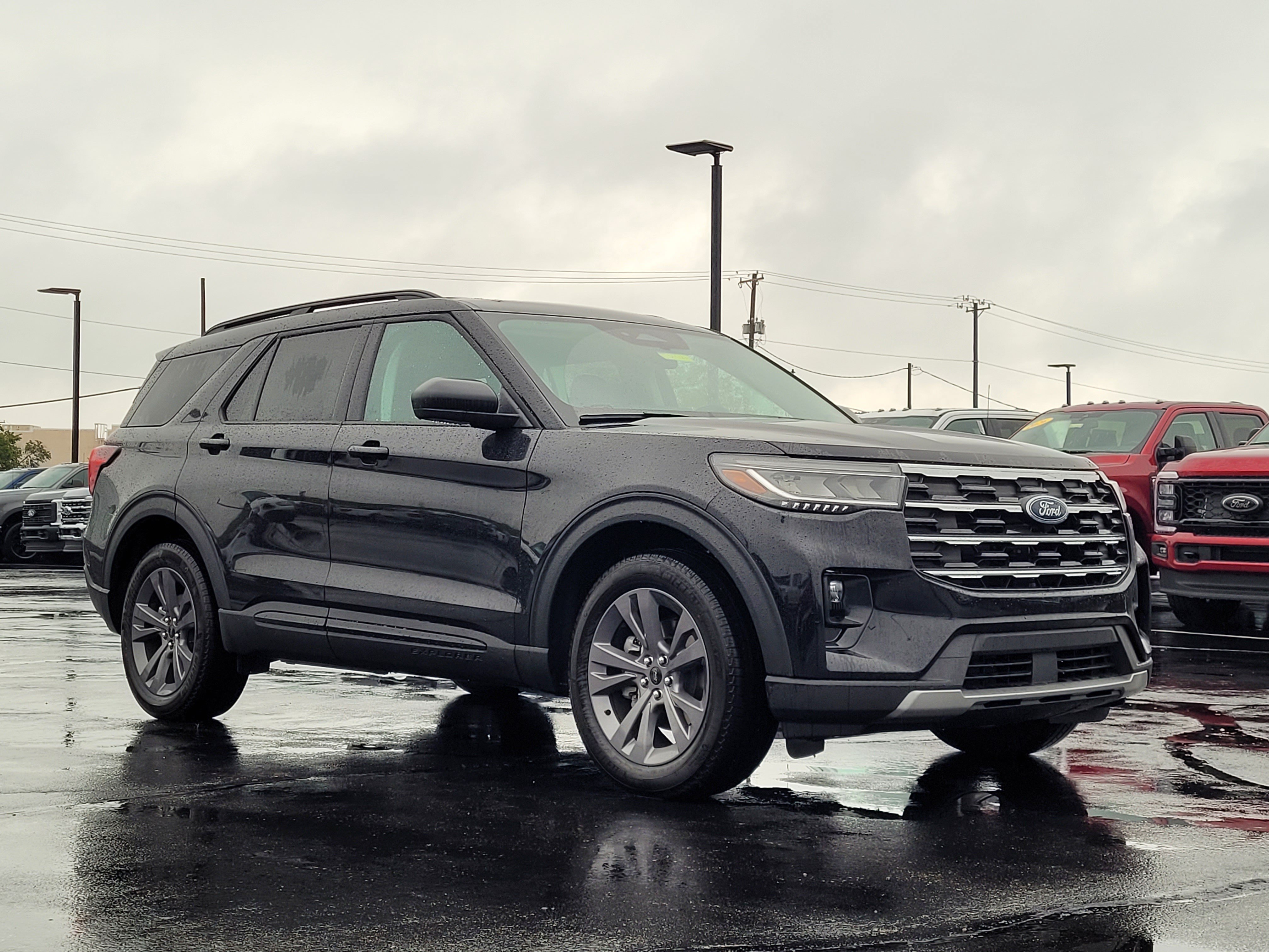 New 2026 Ford Explorer Active w/ Active Comfort Package AWD/4WD image 8