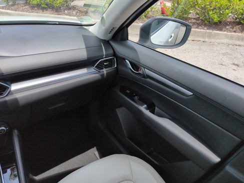 Used 2025 MAZDA CX-5 AWD 2.5 S w/ Preferred Package image 17