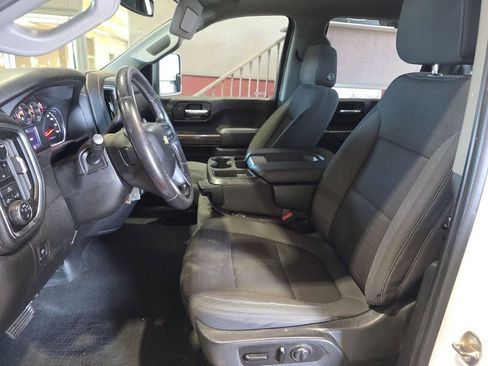 Used 2021 Chevrolet Silverado 2500 LT w/ Fleet Comfort Package AWD/4WD image 5