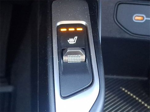 Used 2025 Kia Sorento S image 27