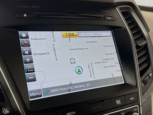 Used 2018 Hyundai Santa Fe Sport w/ 2.4L Tech Package 04 AWD/4WD image 17