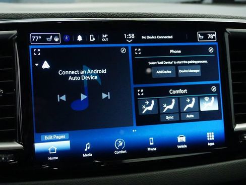 Certified 2024 Chrysler Pacifica Touring-L image 30