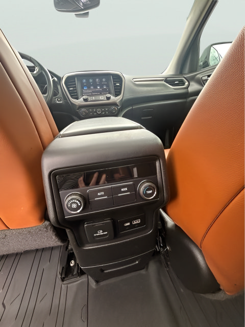 Used 2020 GMC Acadia AT4 w/ GMC Pro Grade Package AWD/4WD image 18