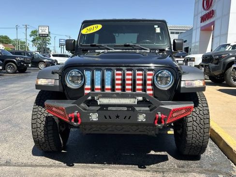 Used 2019 Jeep Wrangler Unlimited Rubicon w/ Cold Weather Group AWD/4WD image 2