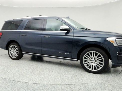 Used 2022 Ford Expedition Max Platinum image 3