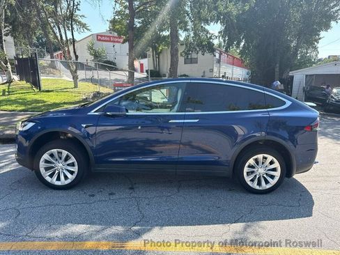 Used 2018 Tesla Model X 75D AWD/4WD image 5