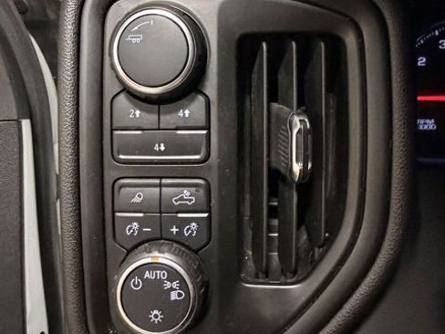 Used 2025 Chevrolet Silverado 2500 W/T w/ WT Convenience Package image 20