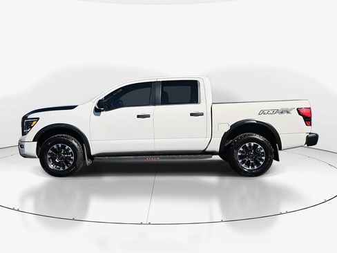 Used 2021 Nissan Titan PRO-4X w/ Off Road Protection Package image 8