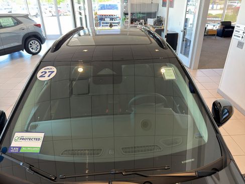 New 2027 Chevrolet Bolt RS w/ Technology Package FWD image 8