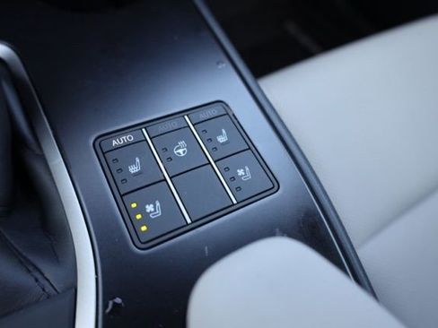 Used 2024 Lexus UX 250h F Sport image 30