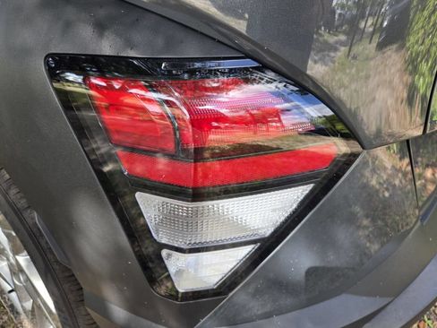 Used 2026 Hyundai Kona SE FWD image 9