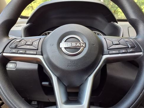 Used 2024 Nissan Altima 2.5 SV FWD image 14