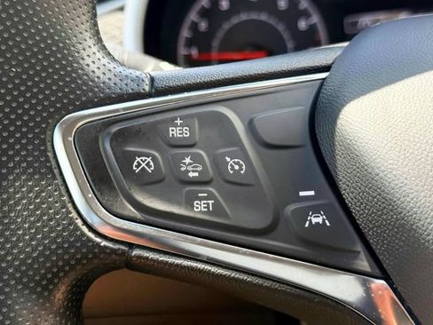 Used 2023 Chevrolet Malibu LT FWD image 23