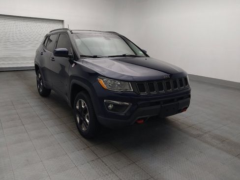 Used 2017 Jeep Compass Trailhawk w/ Leather Interior Group AWD/4WD image 13
