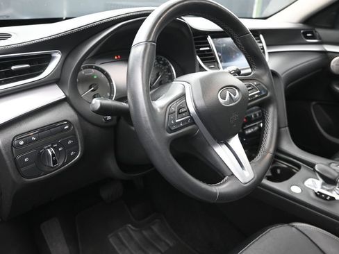 Certified 2022 INFINITI QX50 Essential FWD image 12