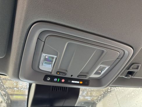 Used 2022 GMC Sierra 1500 SLT w/ X31 Off-Road Package image 31