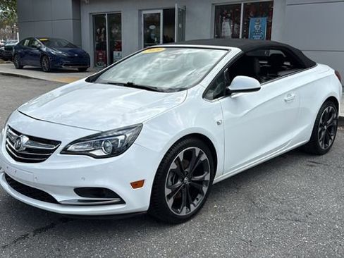 Used 2019 Buick Cascada Premium image 3